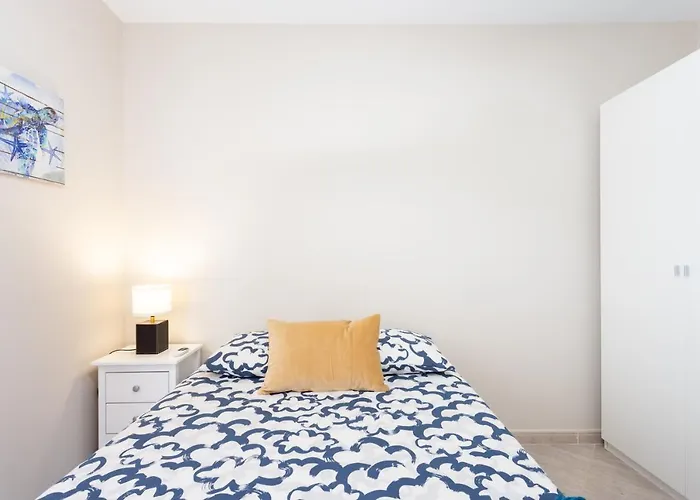 Home2book Attic Terrace Charming Ocean View דירה קנדלריה