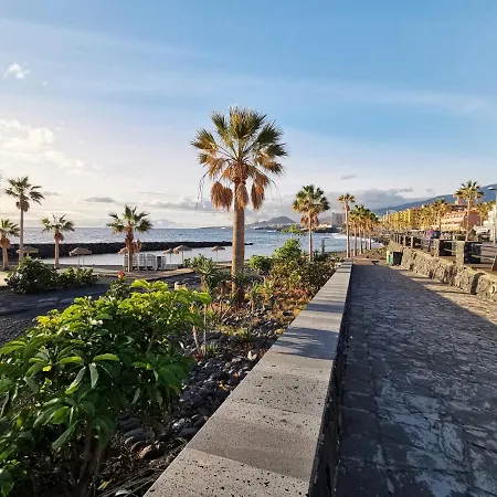 Home2book Attic Terrace Charming Ocean View 公寓