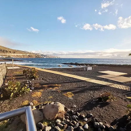 Home2book Attic Terrace Charming Ocean View Apartmán