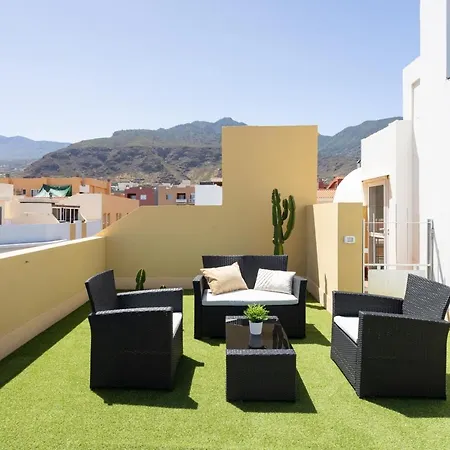 Home2book Attic Terrace Charming Ocean View Apartmán *