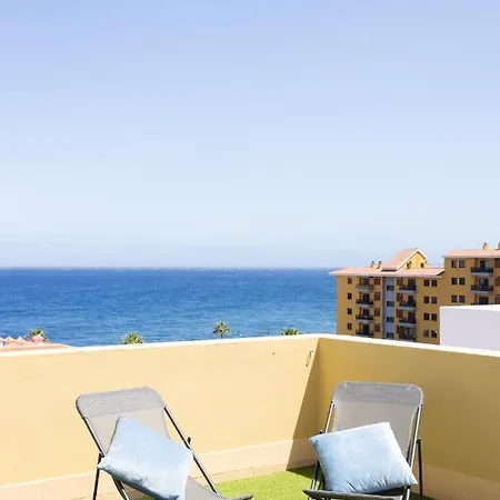 Home2book Attic Terrace Charming Ocean View Apartmán